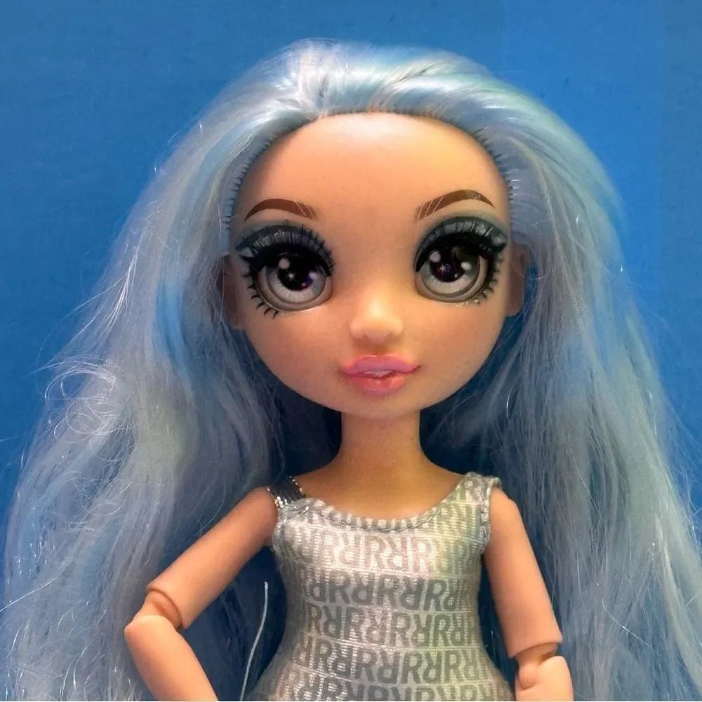 Rainbow 🌈🩵🩵High Gabriella ICELY Doll